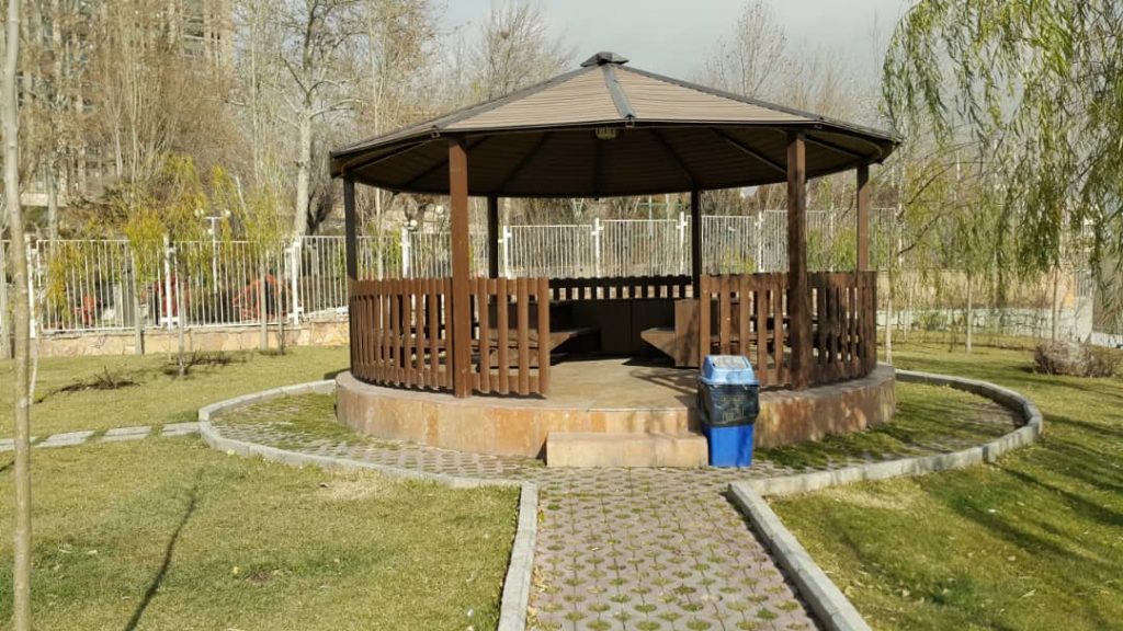 آلاچیق چوبی روف گاردن